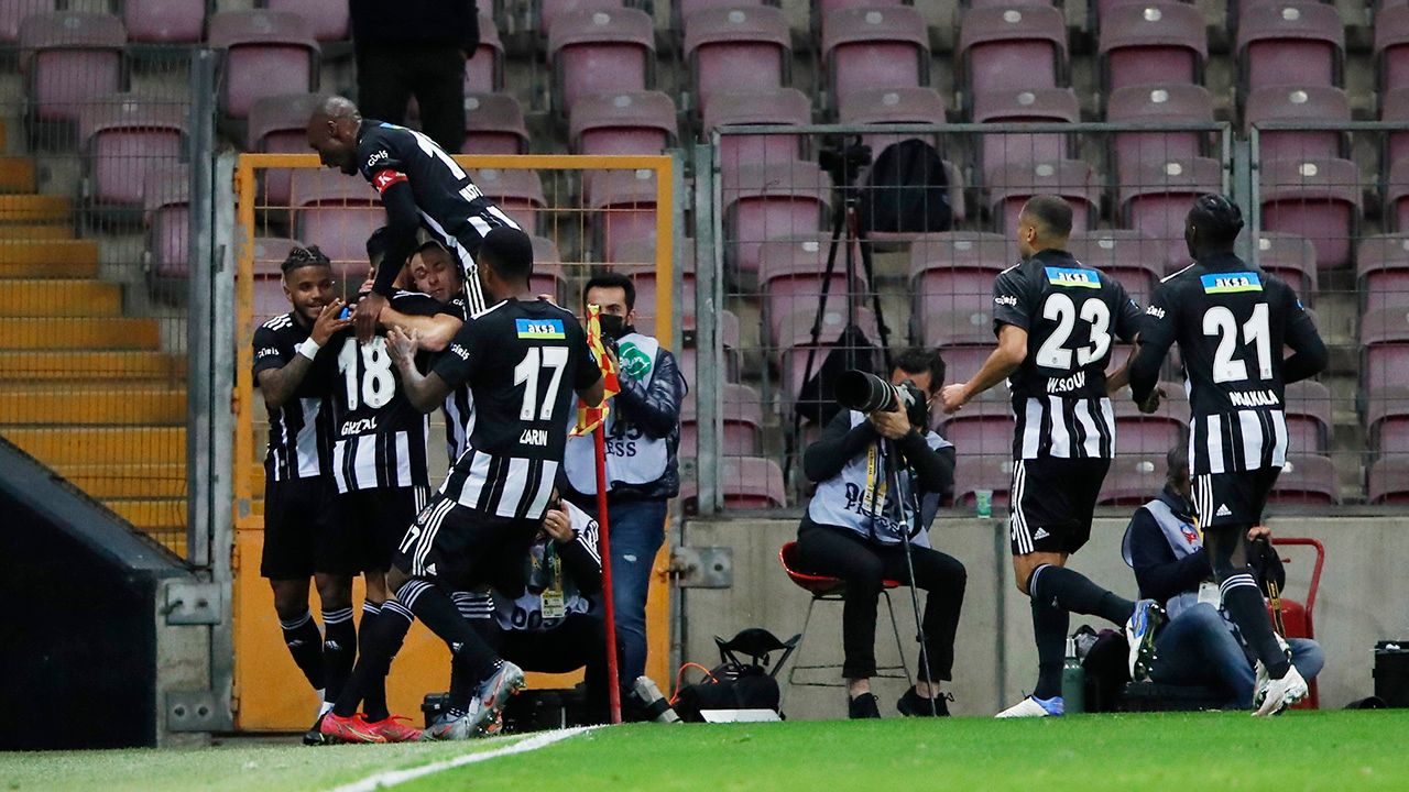 Bombo 4 - Besiktas