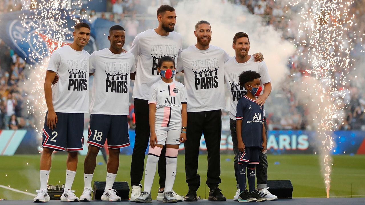 Paris Saint-Germain presentó a Lionel Messi y compañía en público