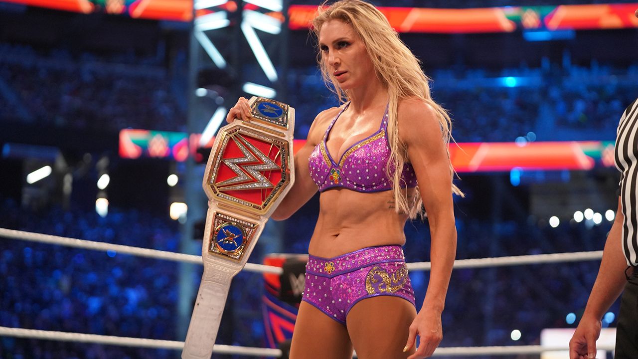 Charlotte Flair recuperó el campeonato femenino de RAW