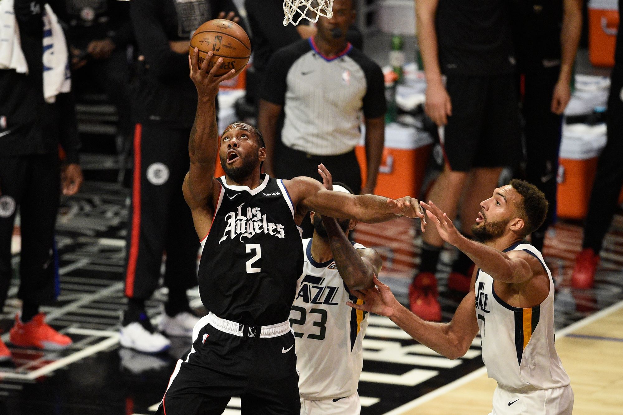 Kawhi Leonard se queda con los Clippers y firmó el contrato máximo