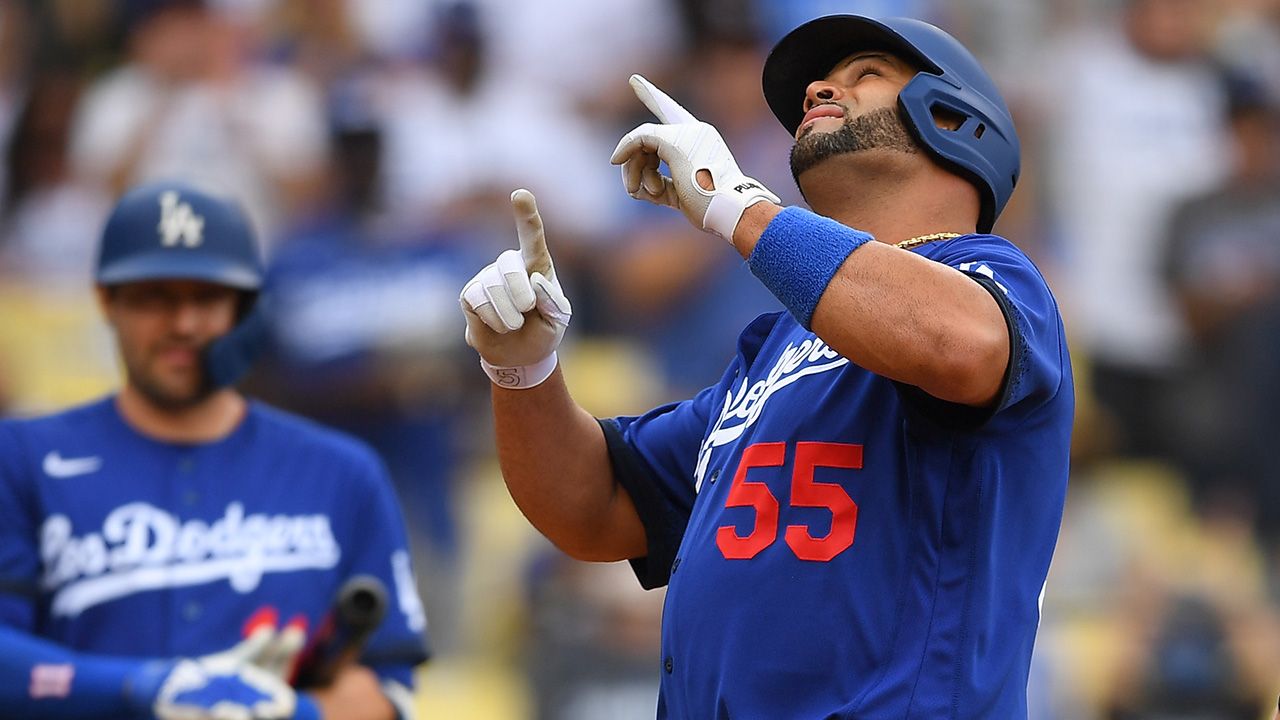 Todo está bien en el uniforme de los Dodgers, ¡y es en español!