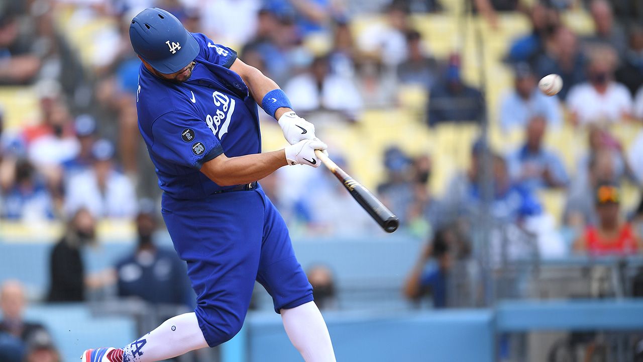 Todo está bien en el uniforme de los Dodgers, ¡y es en español!