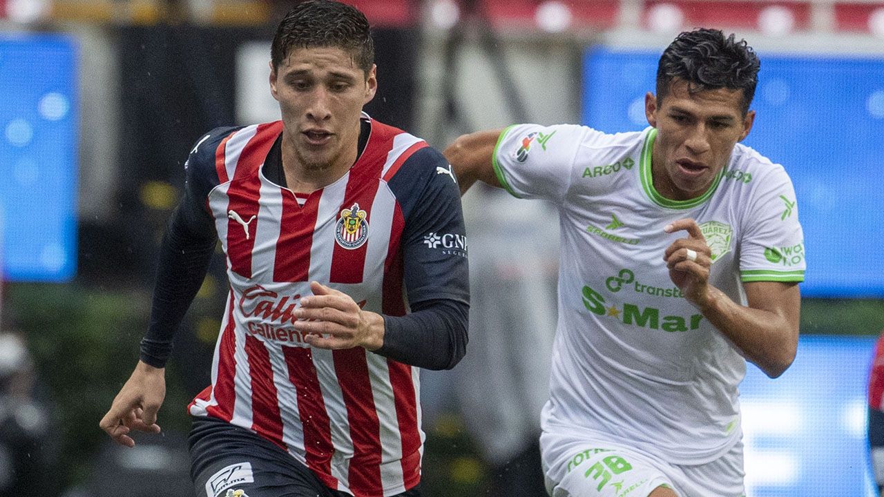 Chivas se sintió robado en el partido contra Juárez, pero al menos Jesús Godínez anotó en los últimos minutos y salvó de la derrota a Chivas; 2-2 contra los Bravos del ‘Tuca’ Ferretti.