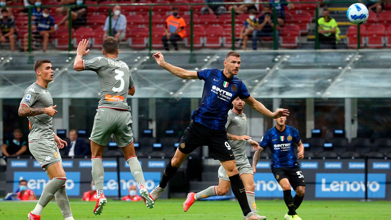 Inter comenzó la defensa del título gustando y goleando a Genoa