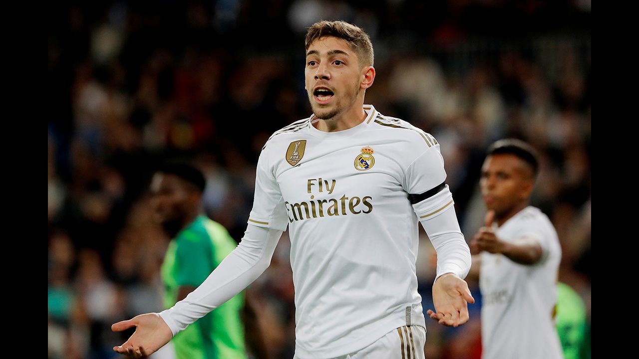 “No lo puedo explicar porque fue un momento que nunca se espera. Estaba jugando con la selección y, de repente, me dicen esa noticia. Cuando se la comuniqué a mis padres se pusieron a llorar”, contó Valverde cuando el Real Madrid quiso ficharlo.