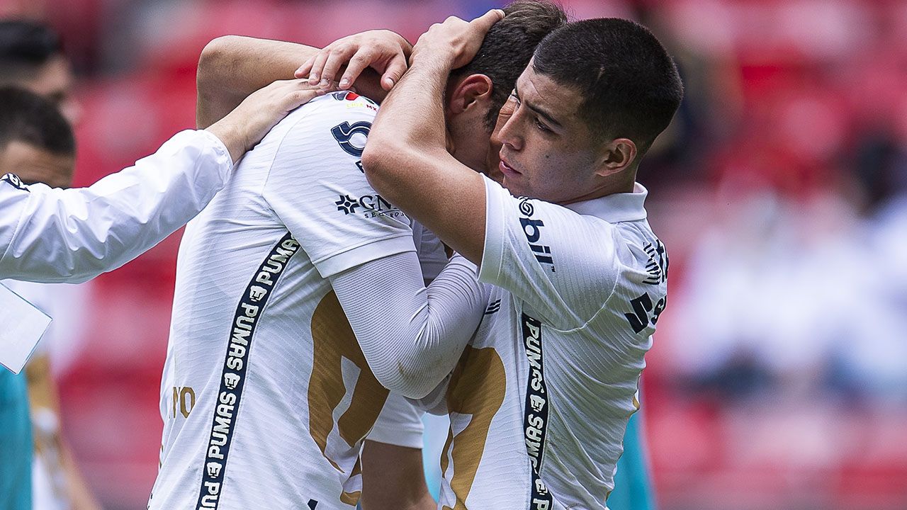 Todo era ilusión cuando Pumas se adelantó a los 8 minutos con un penal, pero todo colapsó al 19’ cuando se quedó con uno menos y ya le habían empatado. Al final perdió 2-1 y sufrió tres expulsiones.