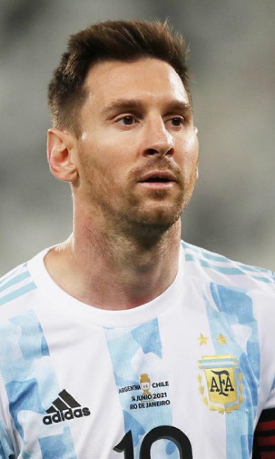 Gianluigi Donnarumma no ocultó su emoción con el posible fichaje de Lionel Messi