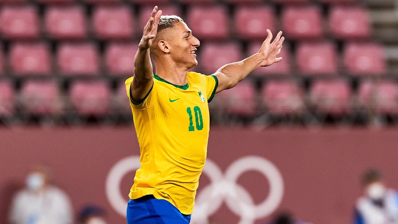 Brasil estuvo perfecto en los penales y celebró su pase a la final de Tokio 2020