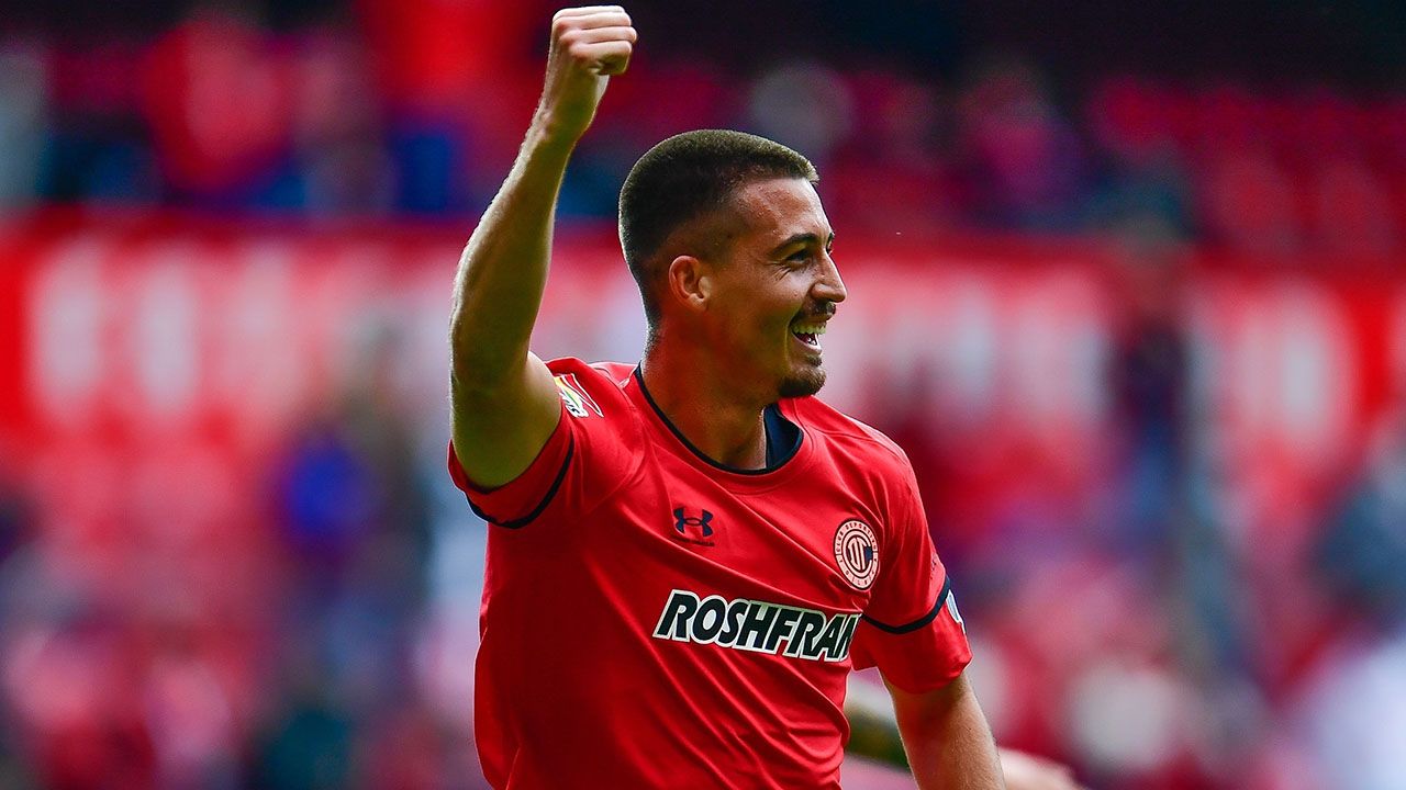 Toluca 2-2 Necaxa: Ambos fueron de los mejores equipos en el arranque del torneo y al menos ninguno hiló su segunda victoria consecutiva. Los Diablos Rojos fueron mejores en términos generales.