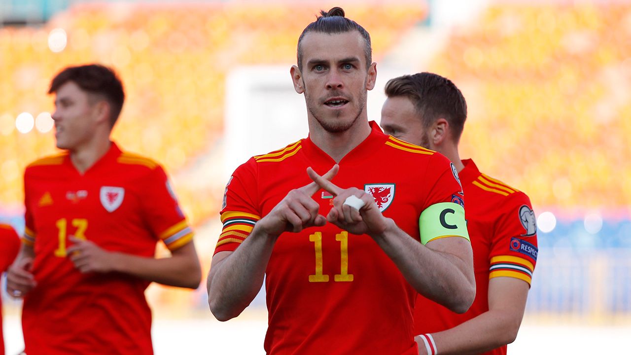 Un Hat-trick de Gareth Bale mantiene a Gales con la ilusión de Qatar 2022