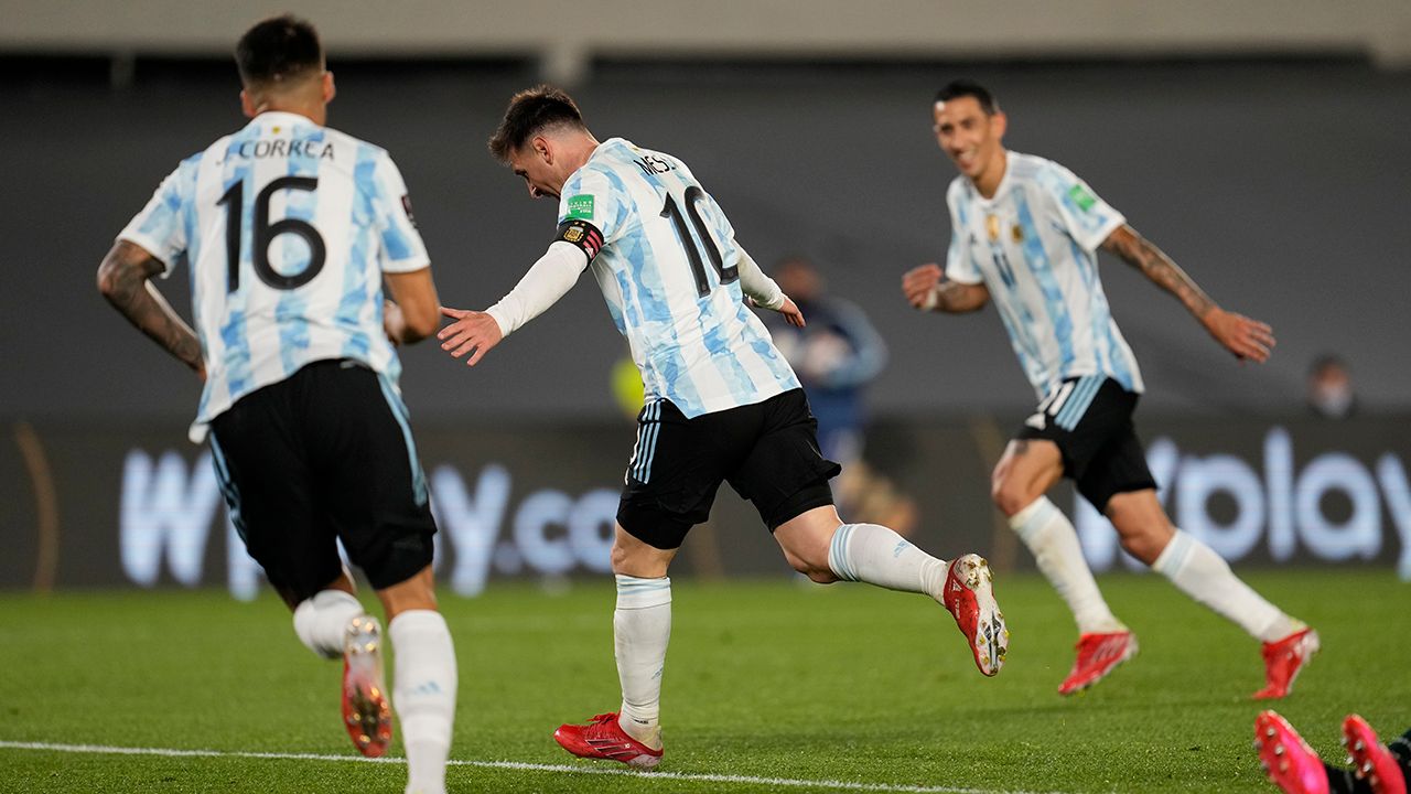 Los mejores momentos de la noche en que Lionel Messi superó a Pelé