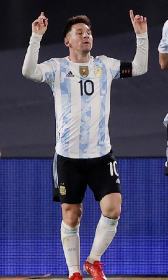 Argentina batió a Bolivia en la noche de Lionel Messi