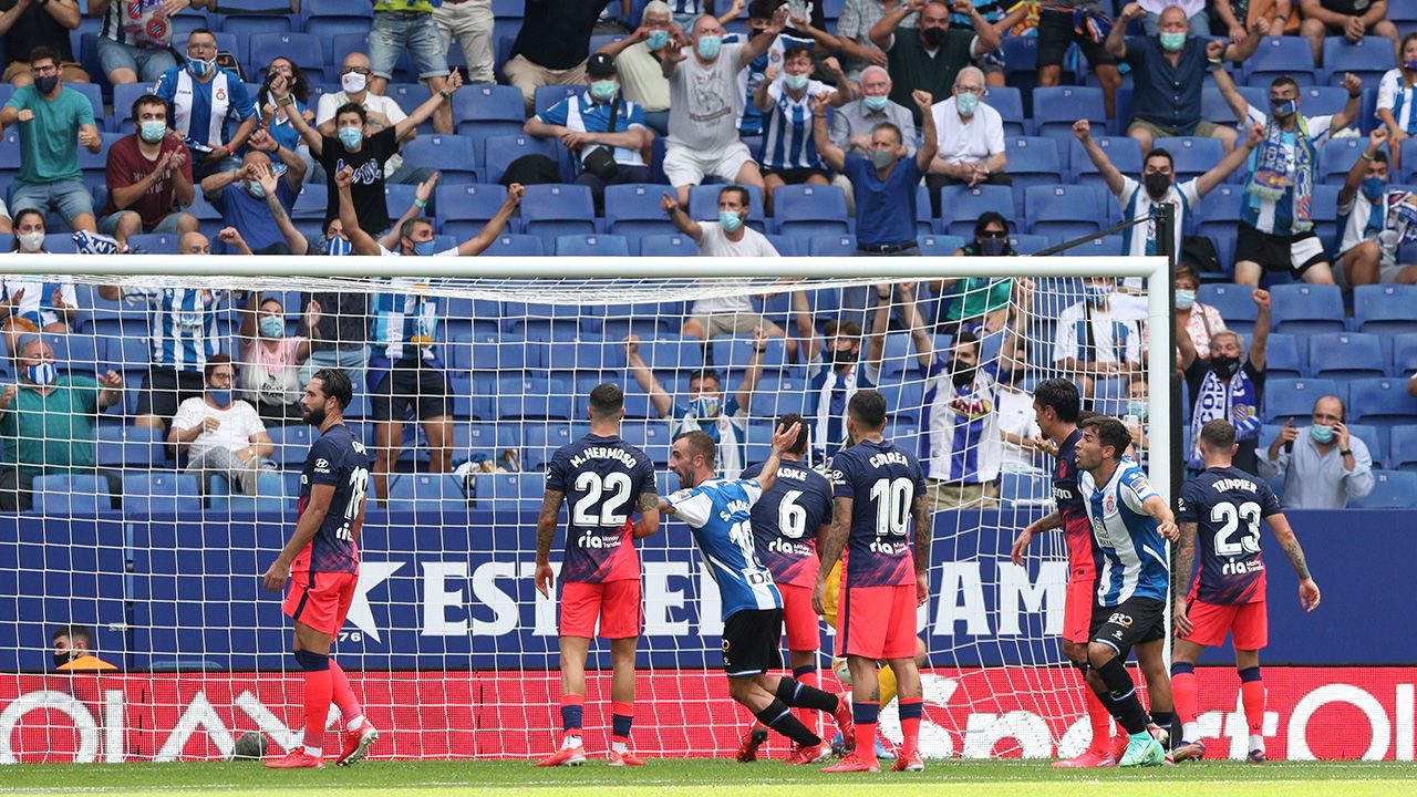 Atlético de Madrid venció a Espanyol de último minuto y enseña la suerte del campeón