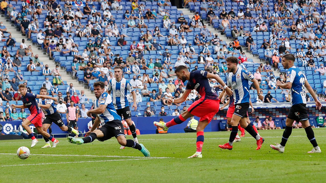 Atlético de Madrid venció a Espanyol de último minuto y enseña la suerte del campeón