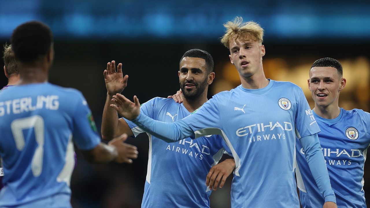 Manchester City goleó y avanzó sin problemas a los octavos de final en la Carabao Cup