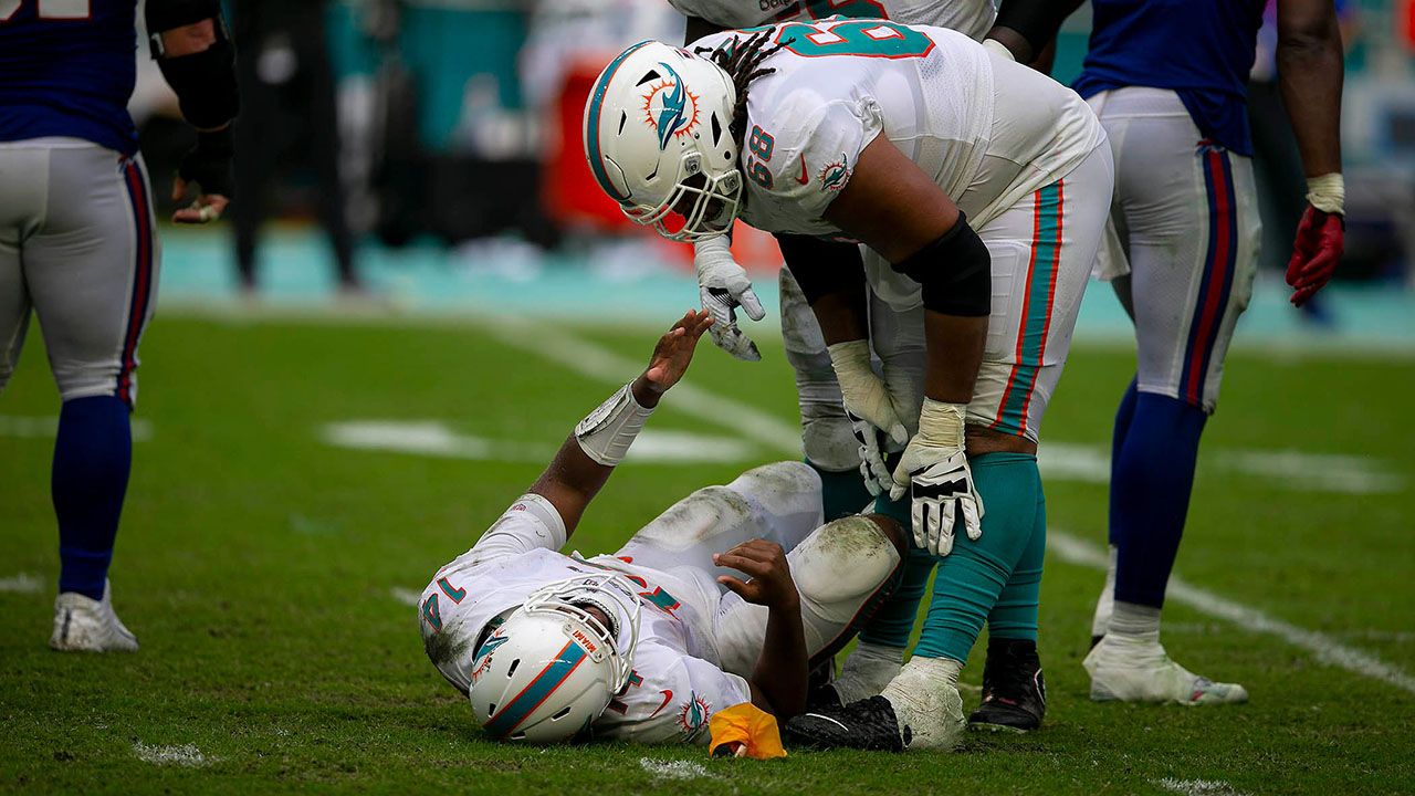 Es probable que el quarterback de los Dolphins sea auxiliado por un chaleco antibalas para evitar que la lesión agrave
