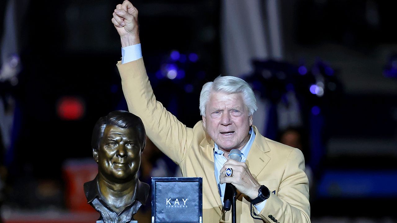 El hoy comentarista de FOX fue ovacionado por los fans de los Cowboys