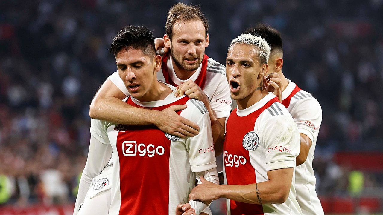 Edson Álvarez dijo "presente" en la victoria de Ajax que lidera la Eredivisie