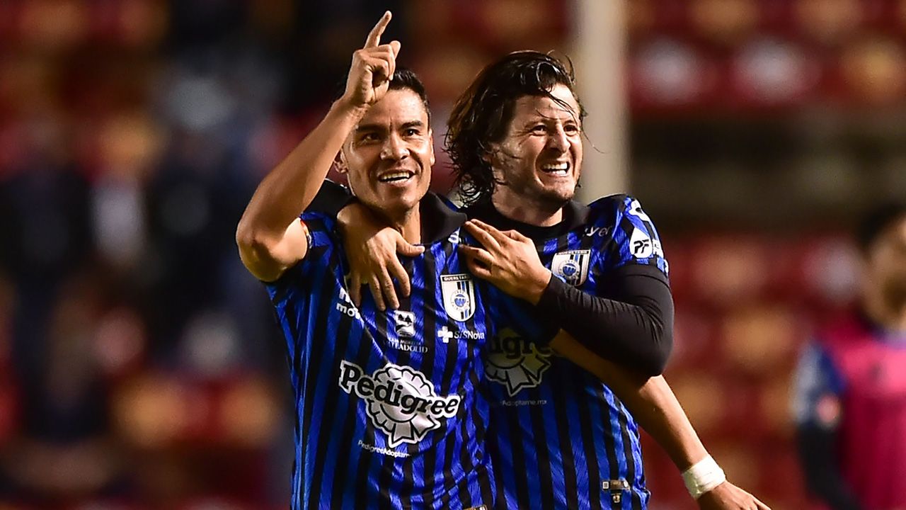 Querétaro llegaba con cero victorias y un gol a favor a la Jornada 8; salió con su primer triunfo y un marcador de 3-0. Vaya que Necaxa quedó en ridículo.
