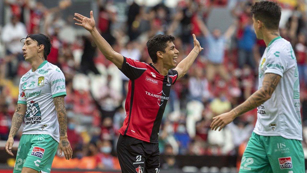 Atlas 2-0 León: Tres victorias consecutivas y los Rojinegros se aseguran una semana más en el top 4.