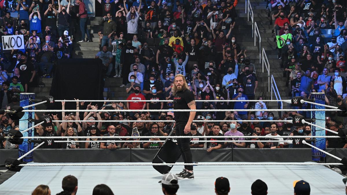 La situación entre Edge y Seth Rollins está cada vez más desbordada