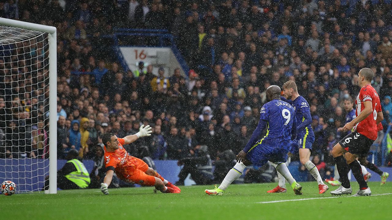 Chelsea venció a Southampton y dormirá como líder de la Premier League