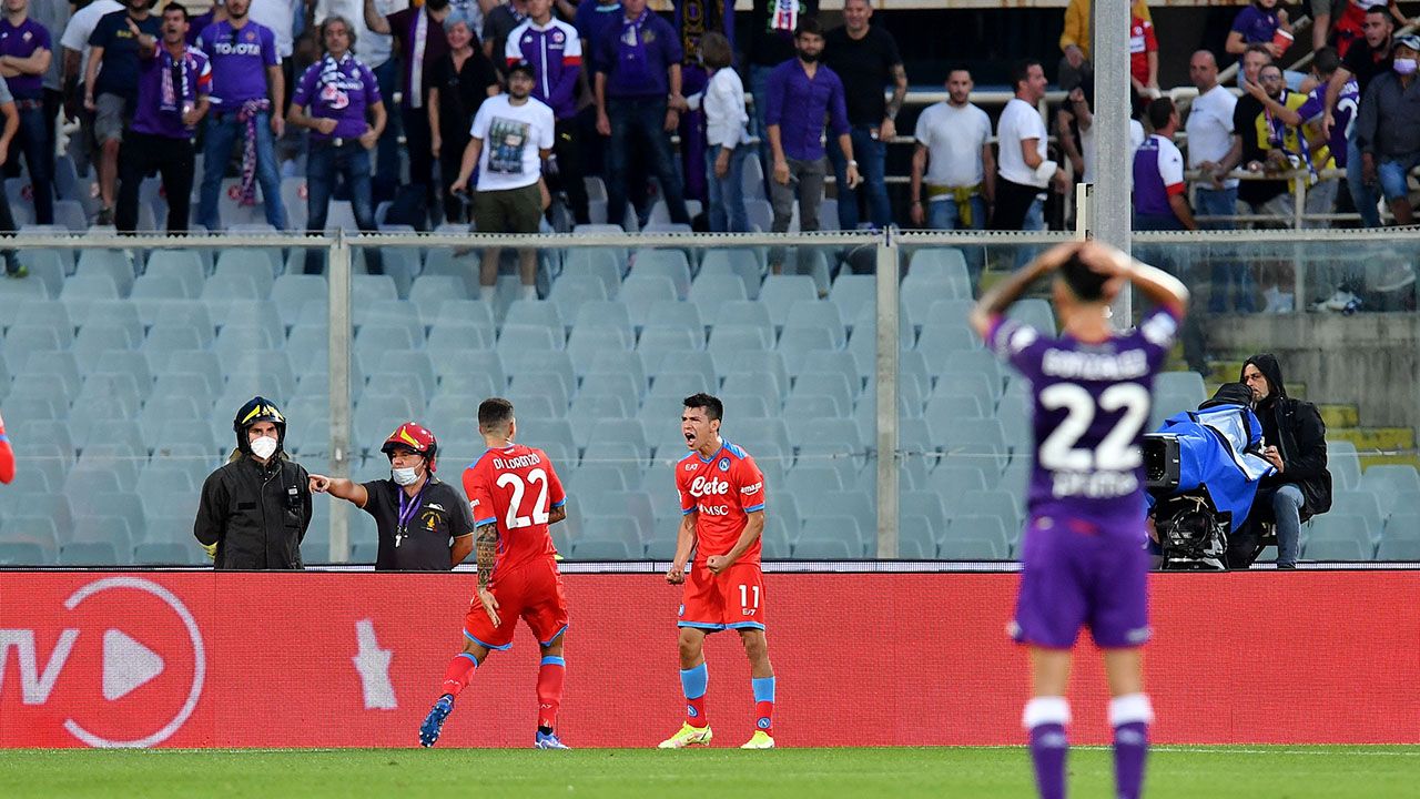 'Chucky' Lozano colaboró con un tanto en la victoria de Napoli que domina la Serie A