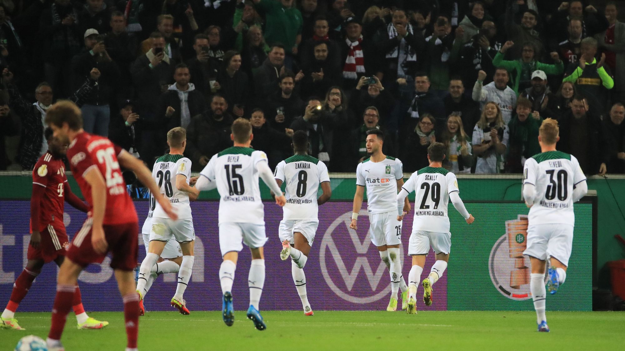 20 minutos de pesadilla dejan a Bayern Munich con un pie fuera de la Pokal