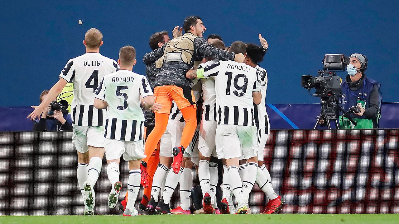 Juventus ganó 'in extremis' a Zenit y es líder de su grupo en la Champions League