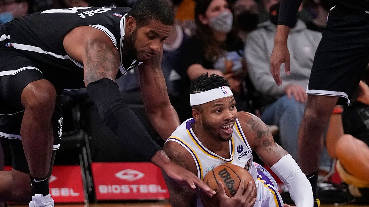 Lakers y Nets abrieron la pretemporada de la NBA