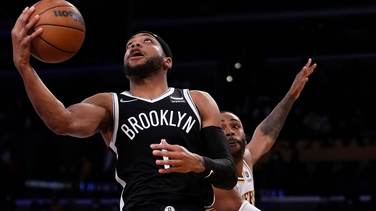 Lakers y Nets abrieron la pretemporada de la NBA