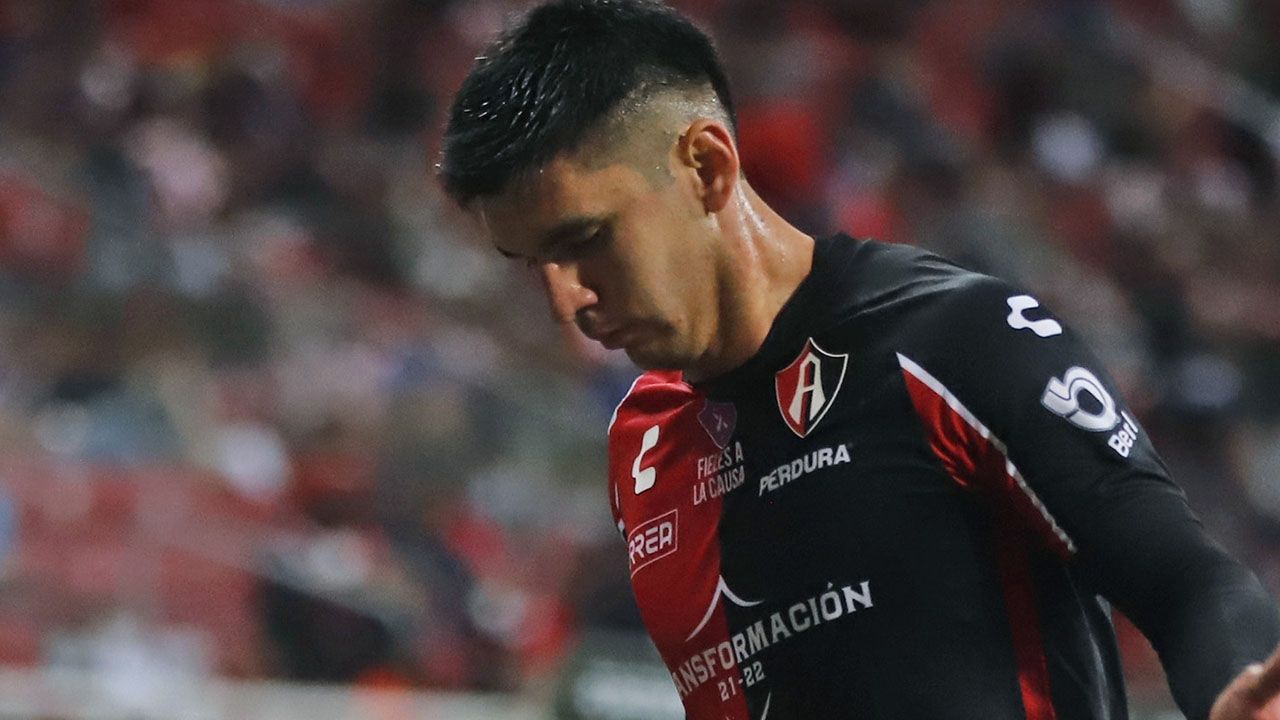Jesús Angulo, defensa, 23 años
