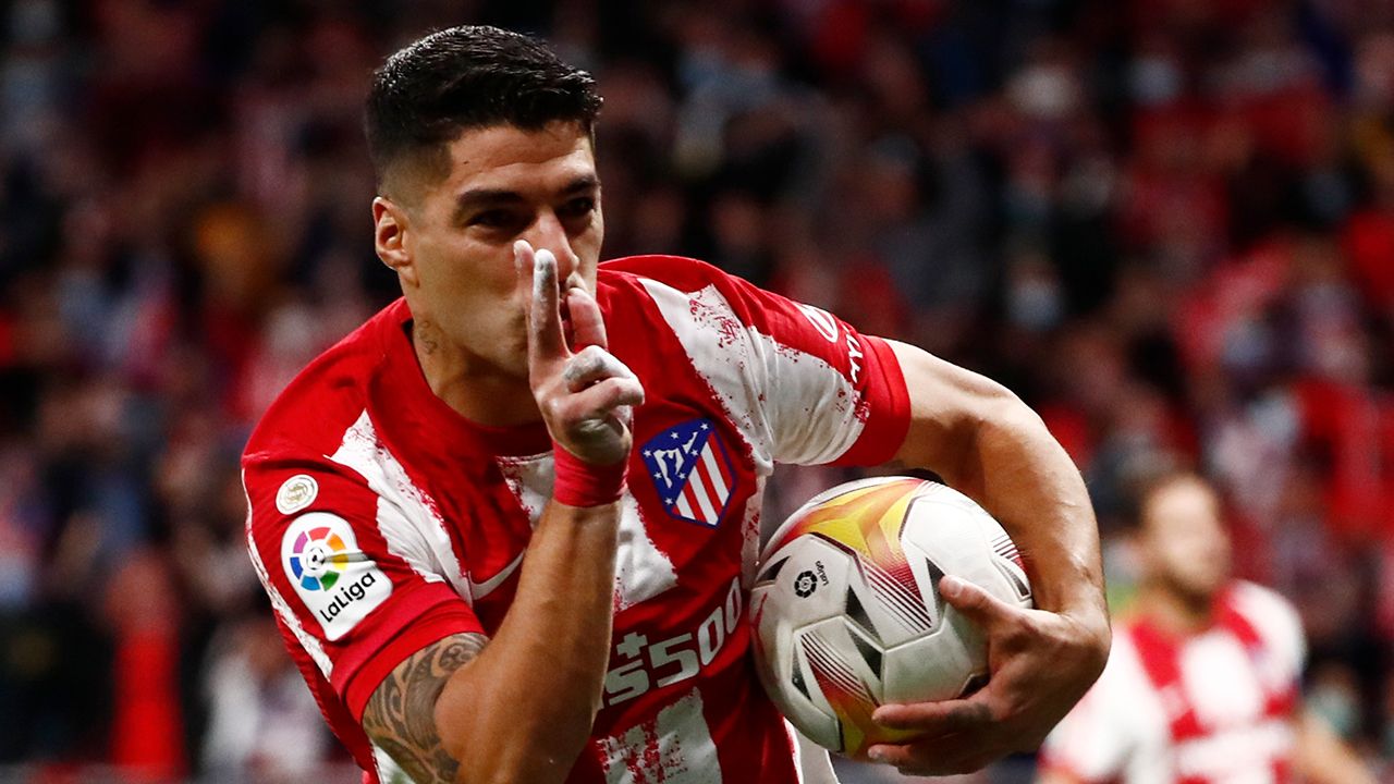 Luis Suárez evita el desastre para el Atlético de Madrid en La Liga