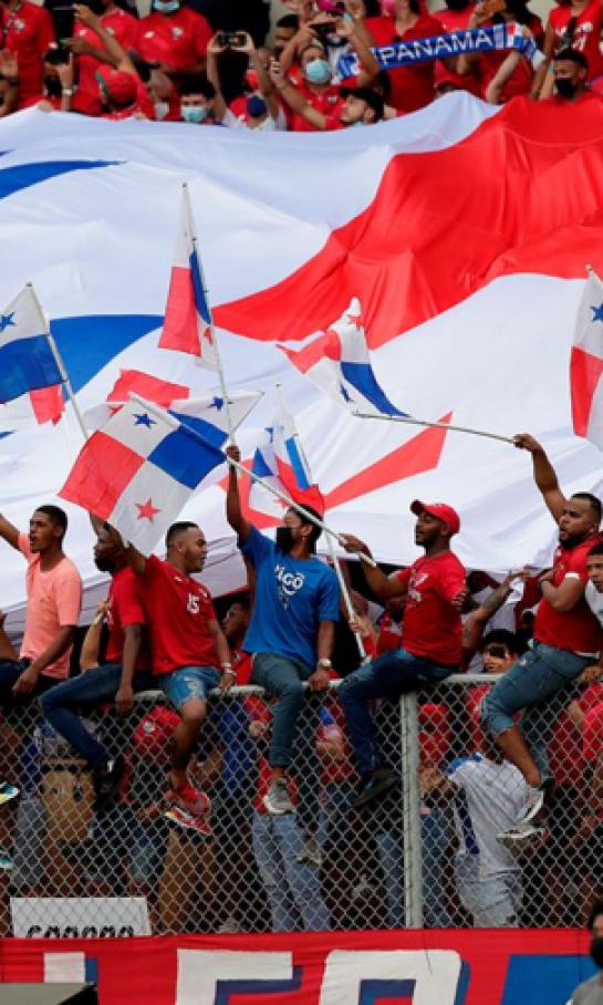 Fuerte multa contra Panamá por cantos homofóbicos en Eliminatorias de la CONCACAF