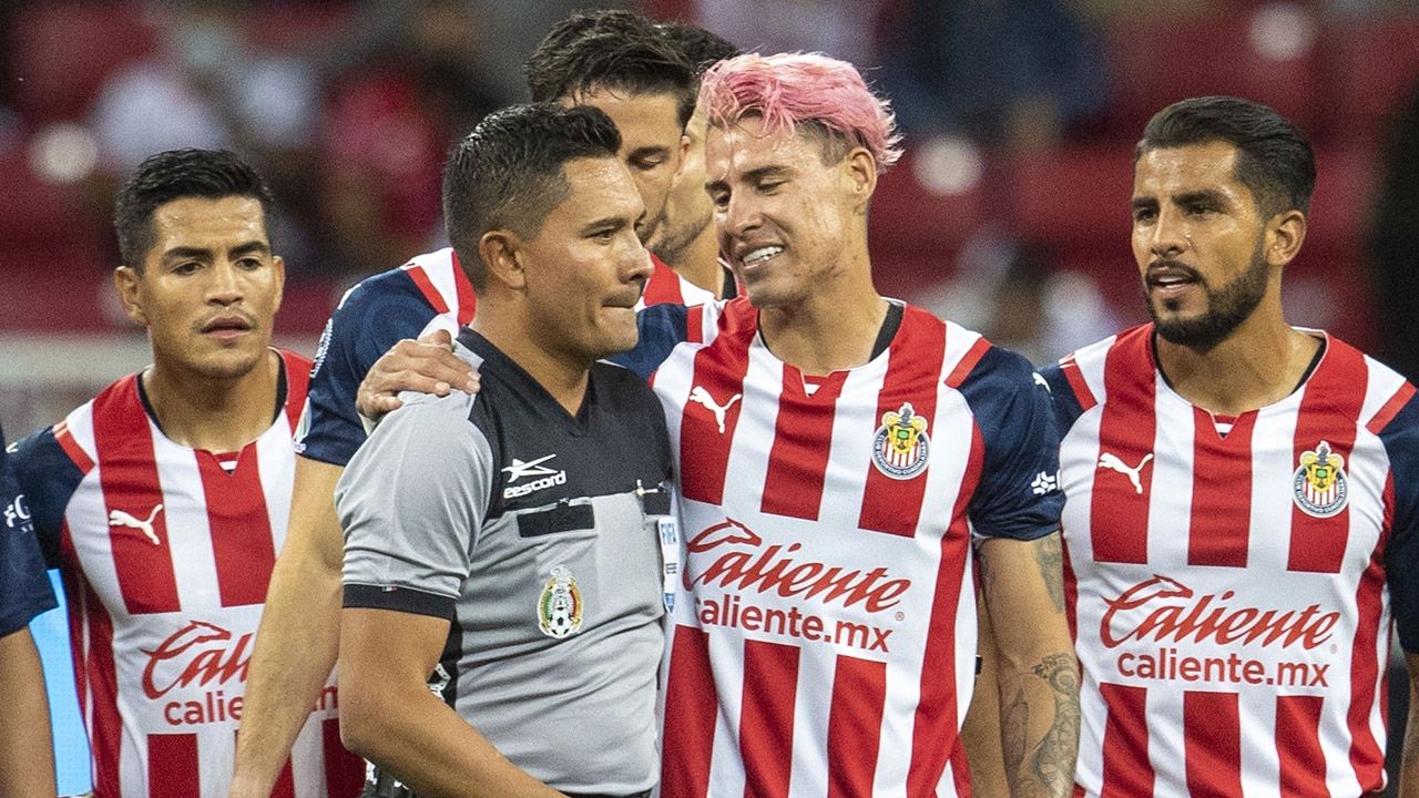 8.	Chivas (9° lugar), 19 puntos: El rey de la medianía está a tres puntos del cuarto, por lo que debe tener un cierre perfecto ante Tigres y Mazatlán. 