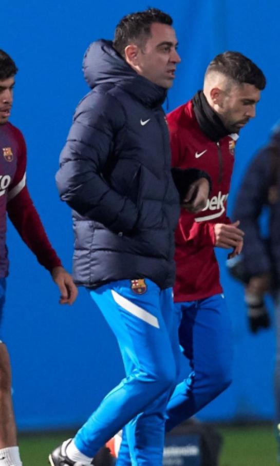 Xavi recupera a tiempo a Gerard Piqué y Eric García para su debut con Barcelona