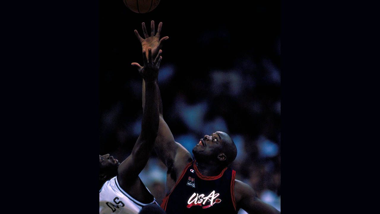 Shaquille O'Neal en 1996 ganó la medalla de Oro en los Juegos Olímpicos de Atlanta, actualmente es comentarista