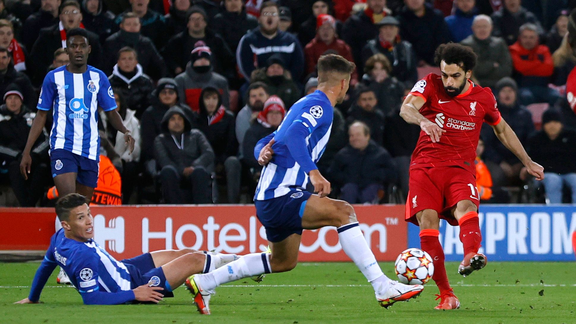 Liverpool no tuvo piedad de Porto y levanta la mano en la Champions League