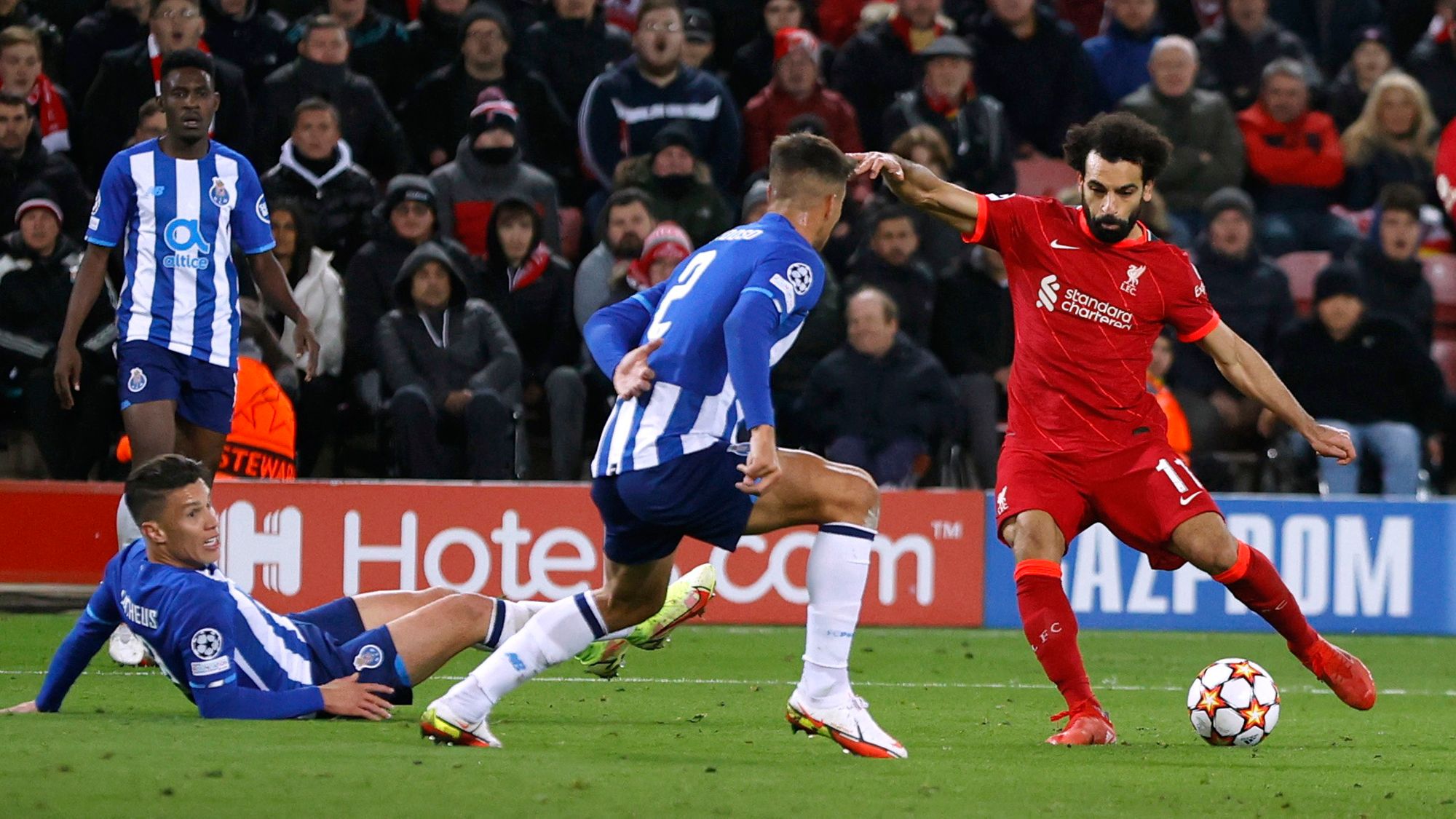 Liverpool no tuvo piedad de Porto y levanta la mano en la Champions League