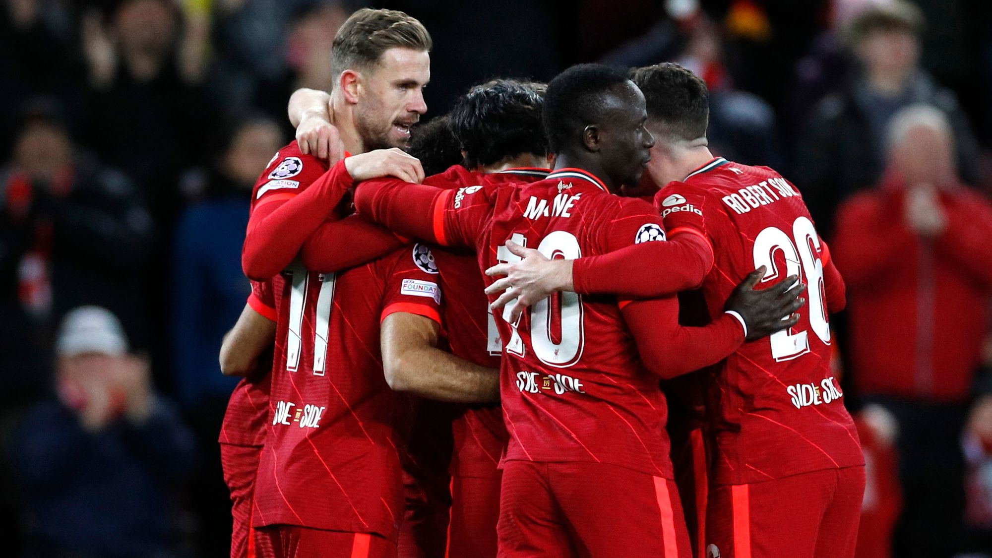 Liverpool no tuvo piedad de Porto y levanta la mano en la Champions League