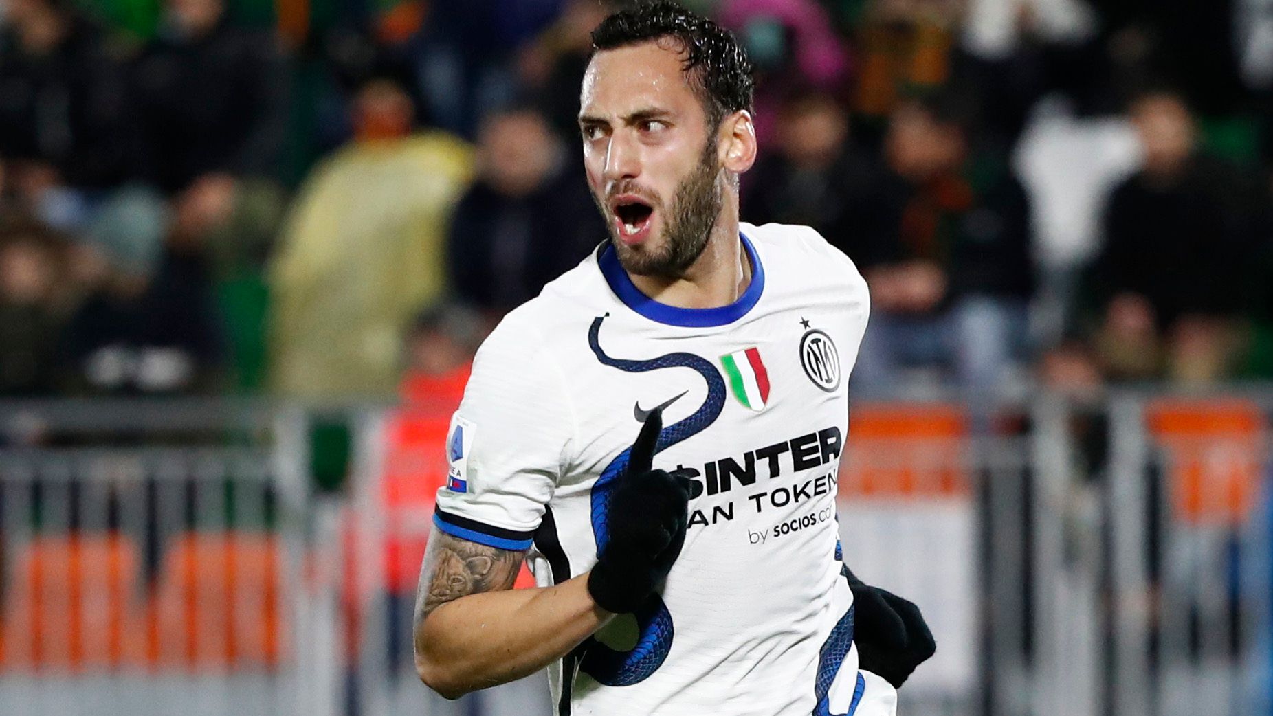 Inter derrotó a Venezia y está más vivo que nunca en la Serie A