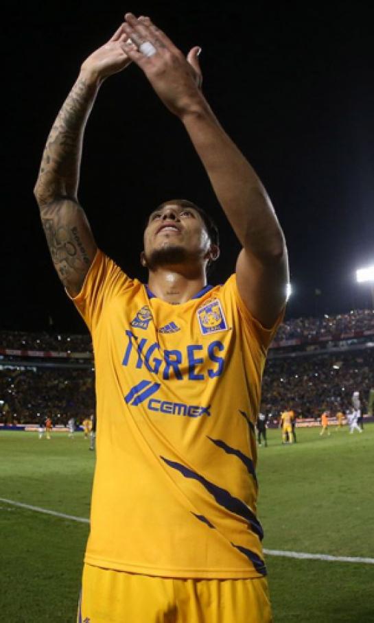 Tigres, agradézcanle a Carlos Salcedo que están en semifinales