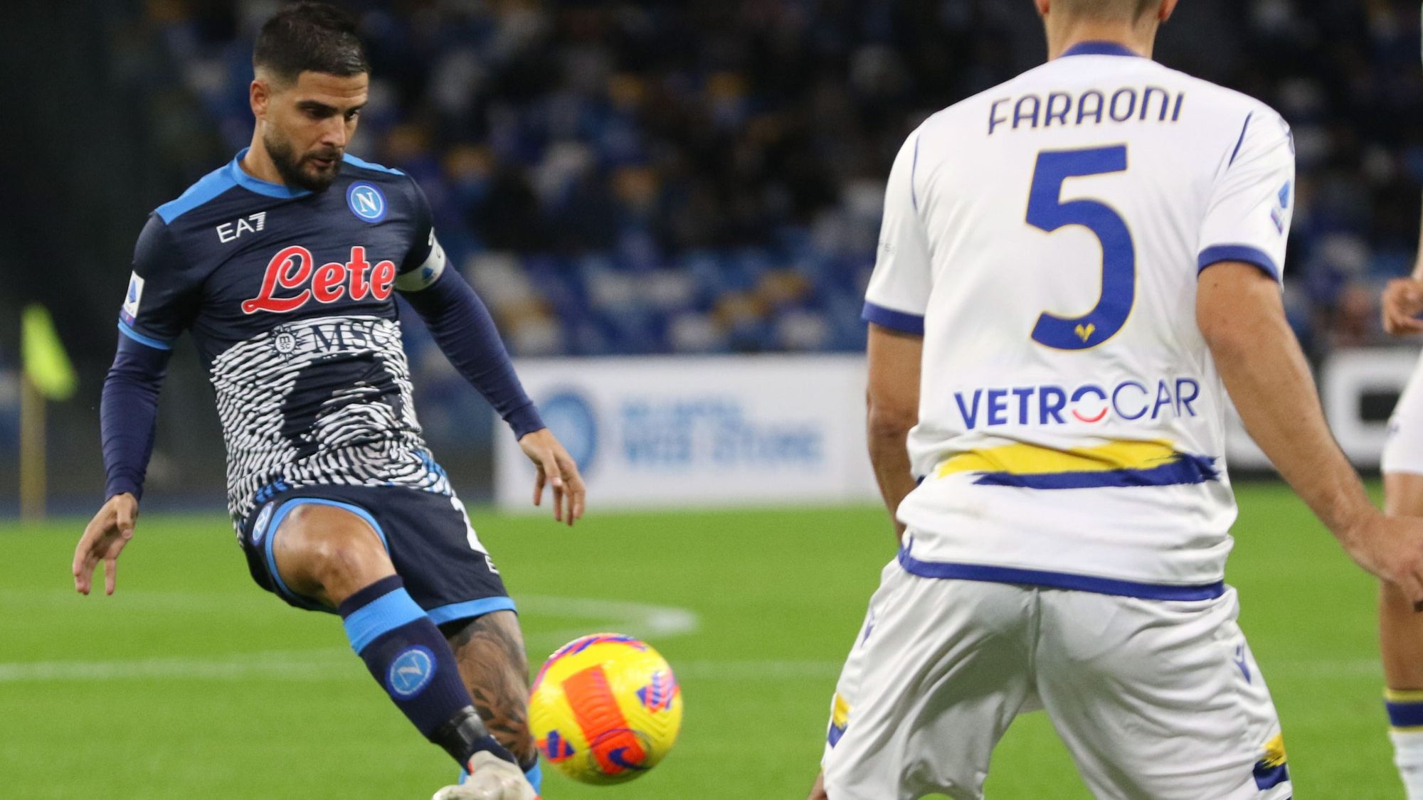 Napoli no puede con Giovanni Simeone y deja el liderato de la Serie A en manos de Milan