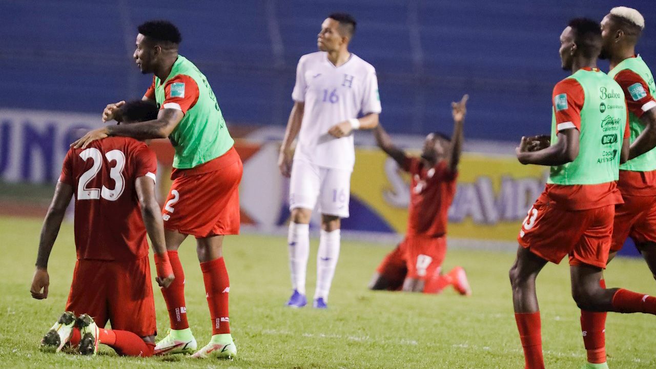 Panamá dio una gran voltereta y prácticamente eliminó a Honduras
