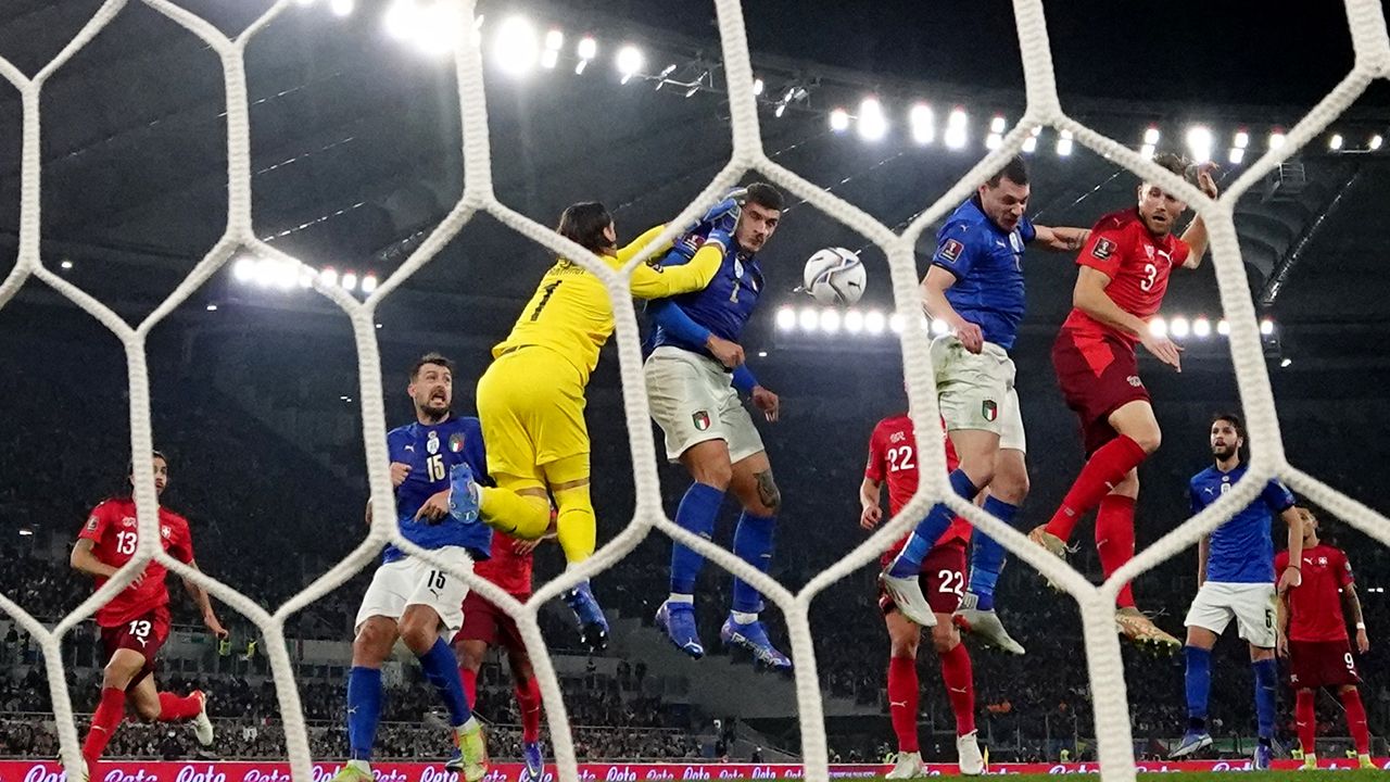 Italia se complicó la vida y dejó en suspenso su clasificación para Qatar 2022