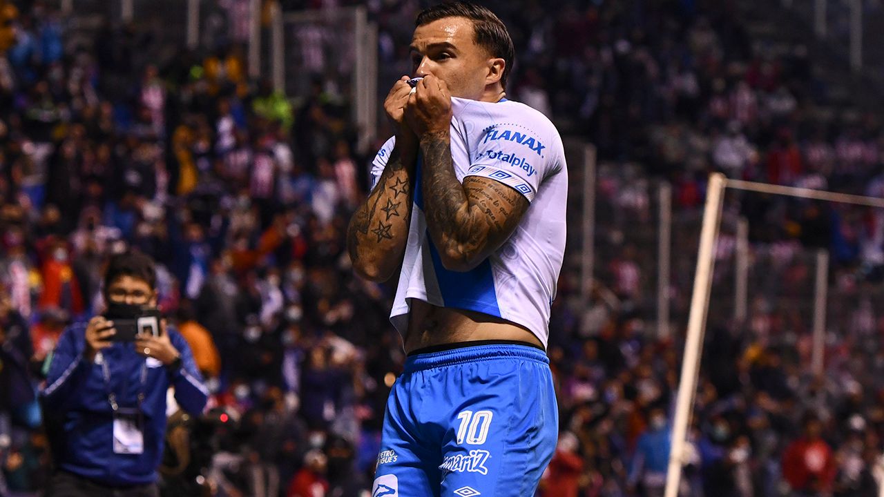 Puebla, el equipo épico de la Liga MX, eliminó a Chivas tras besar la lona