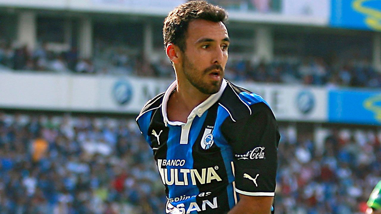 Jonathan Bornstein: Tigres (2011-2015), Querétaro (2015-2018)