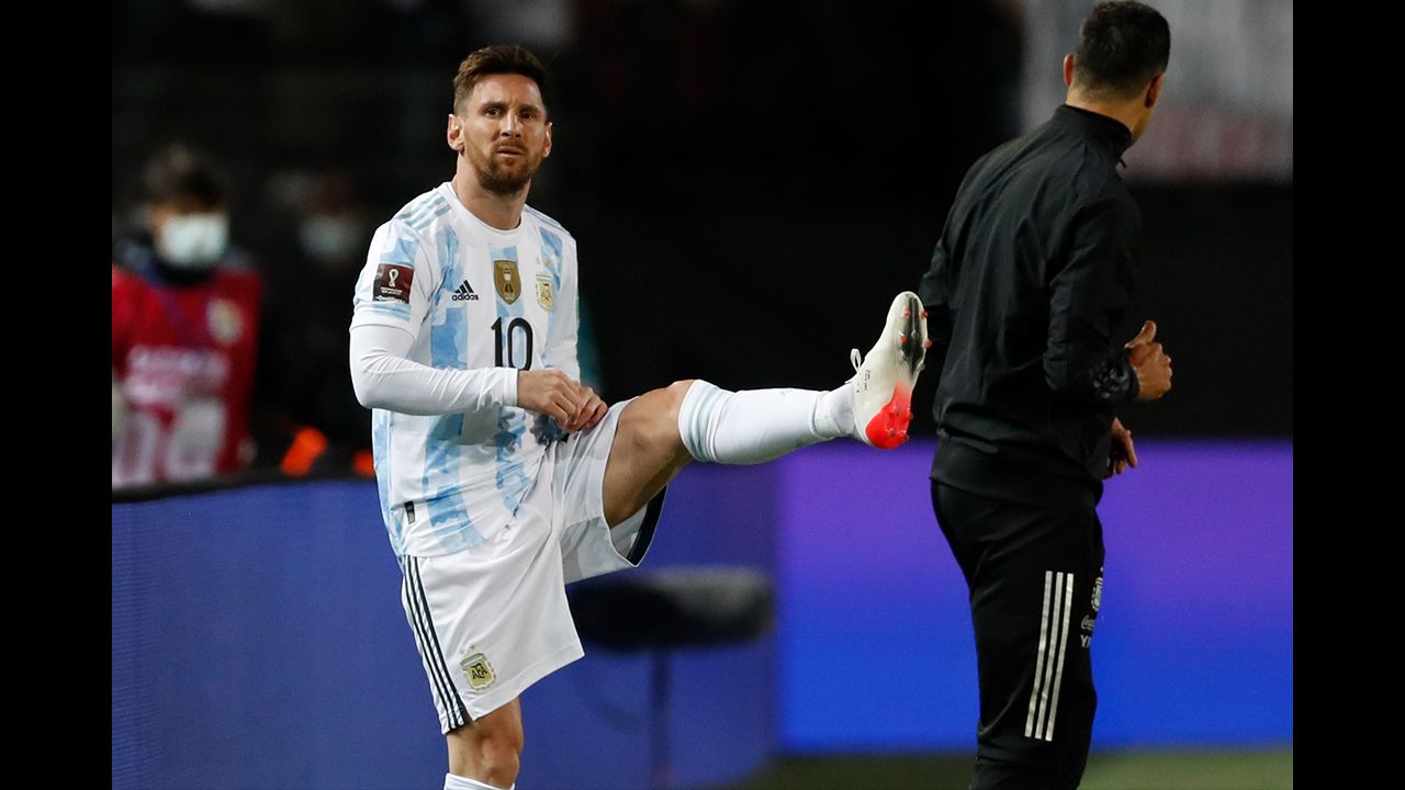 Argentina continúa intratable después de hundir a Uruguay sin Lionel Messi
