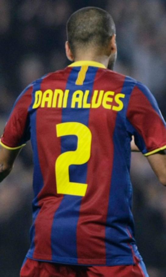 Xavi le pidió al Barcelona por el regreso de Dani Alves