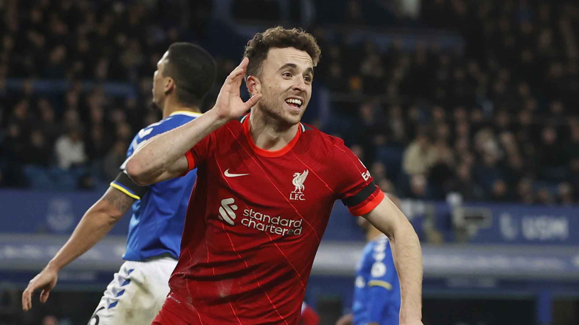 Liverpool arrolla a Everton en el Derbi de Merseyside